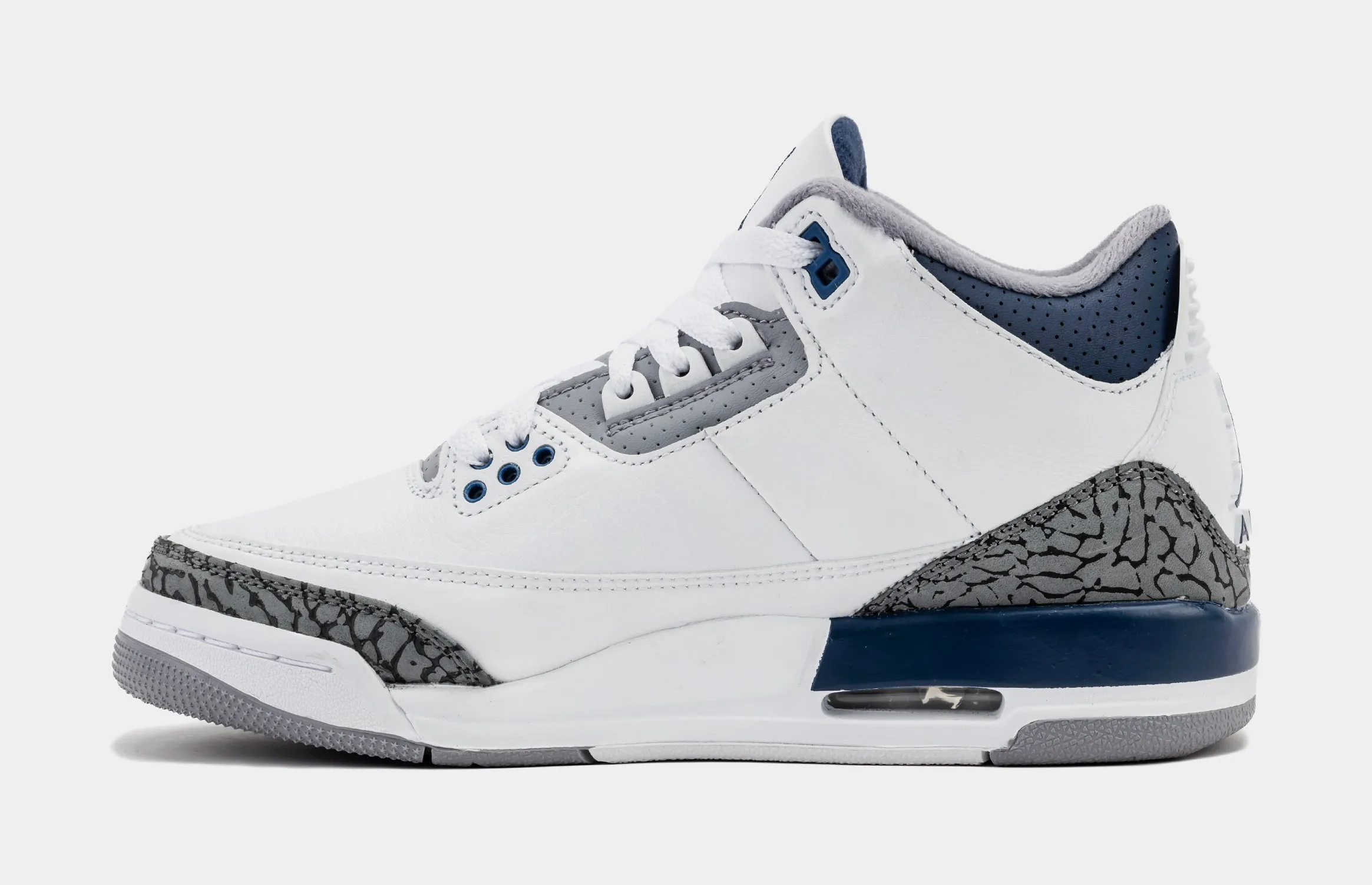 Air Jordan 3 Retro Midnight Navy Grade School Lifestyle Shoes (White/Midnight Navy/Cement Grey) Free Shipping