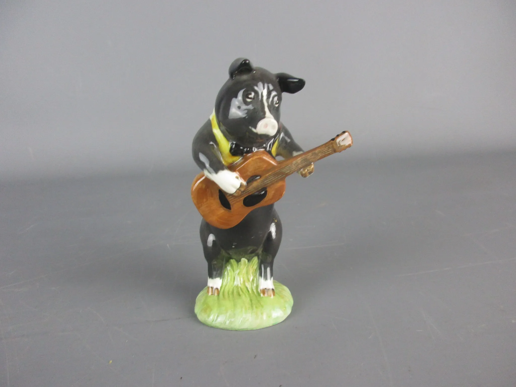 Beswick Pig Guitarist Figurine Vintage c1970