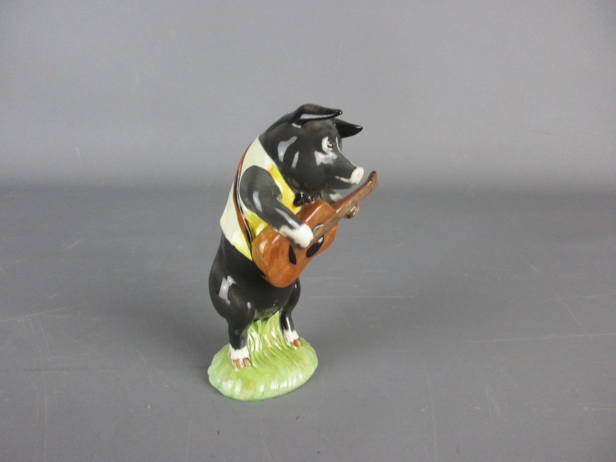 Beswick Pig Guitarist Figurine Vintage c1970