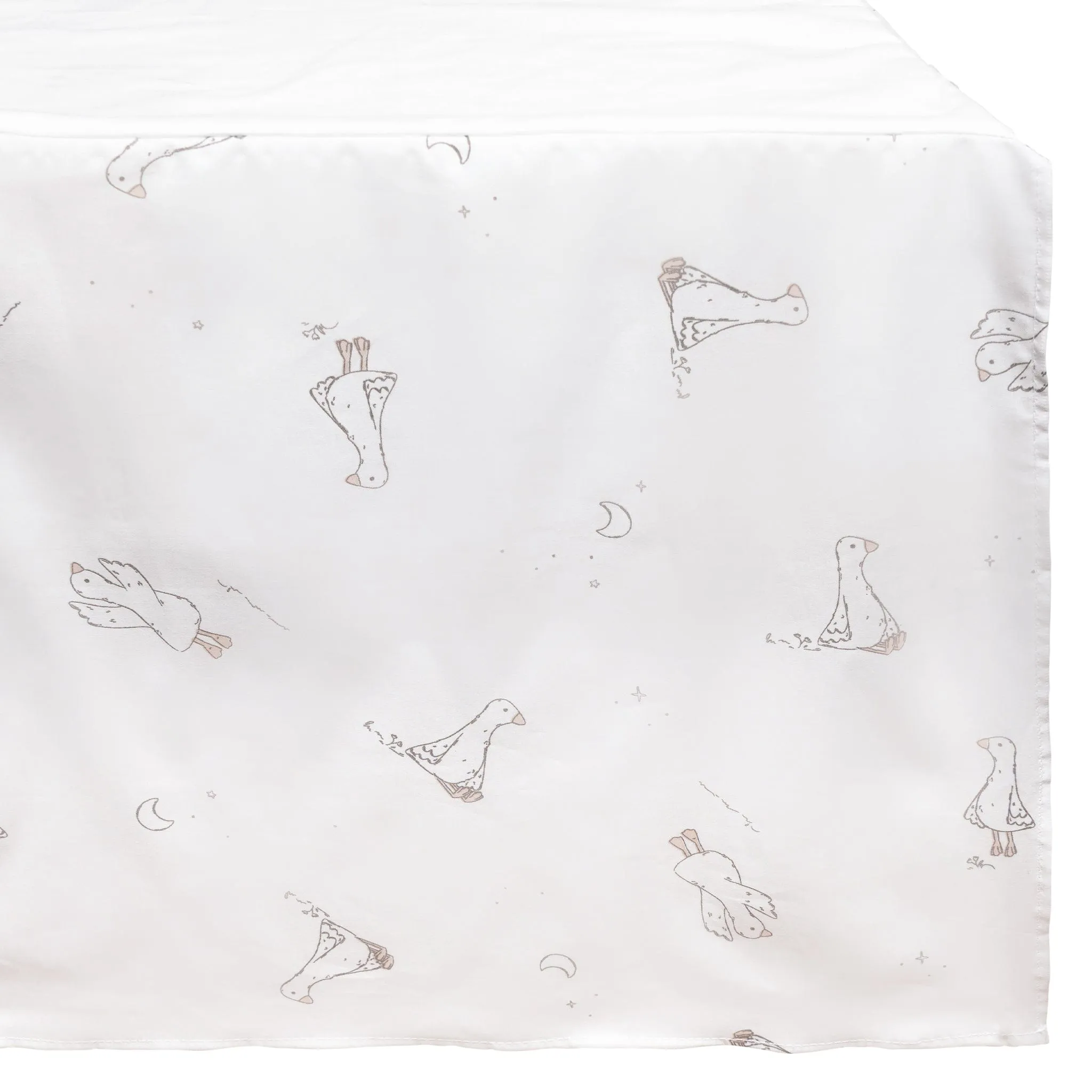 Crib bed skirt - Goose