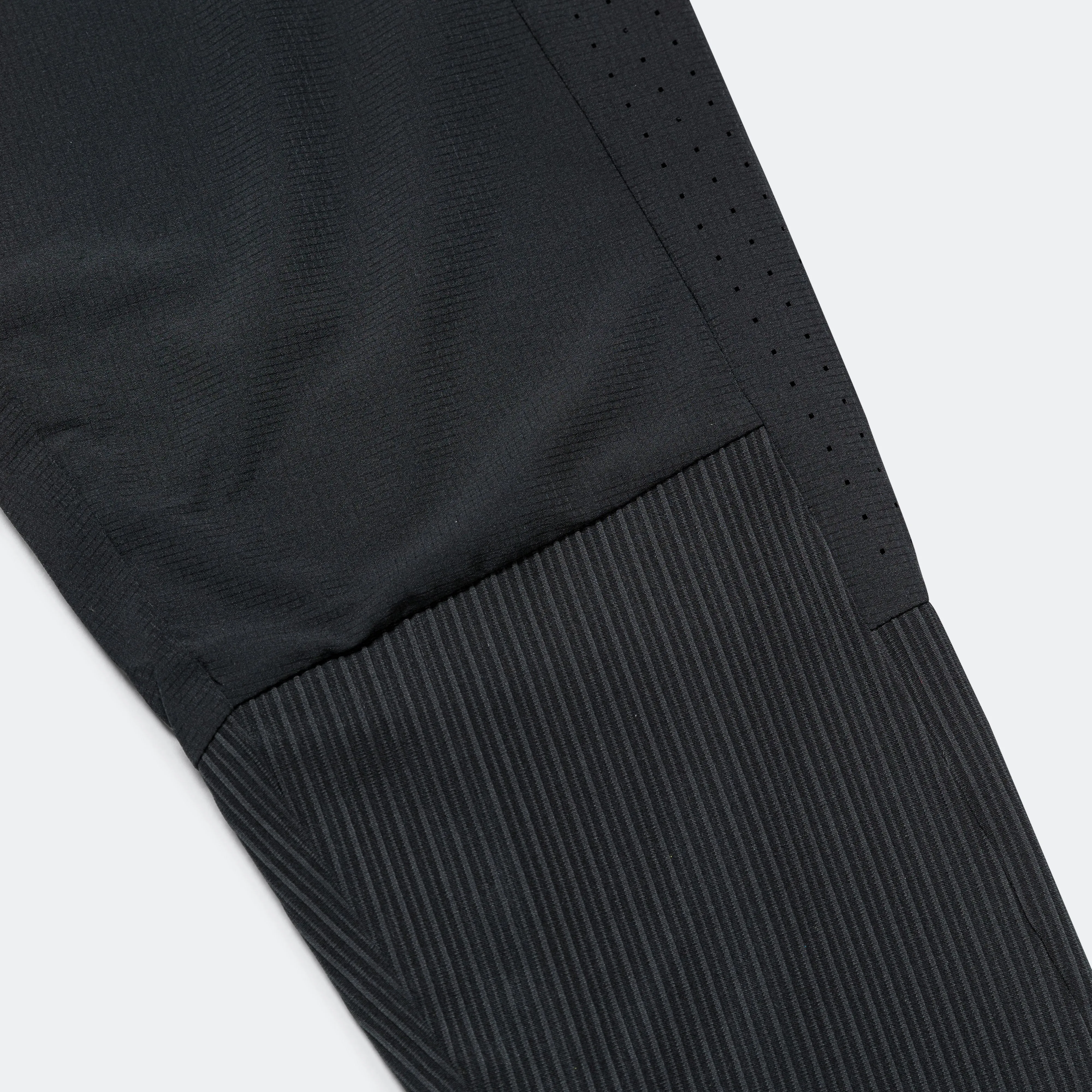 Dri-FIT ADV AeroSwift Pant - Black