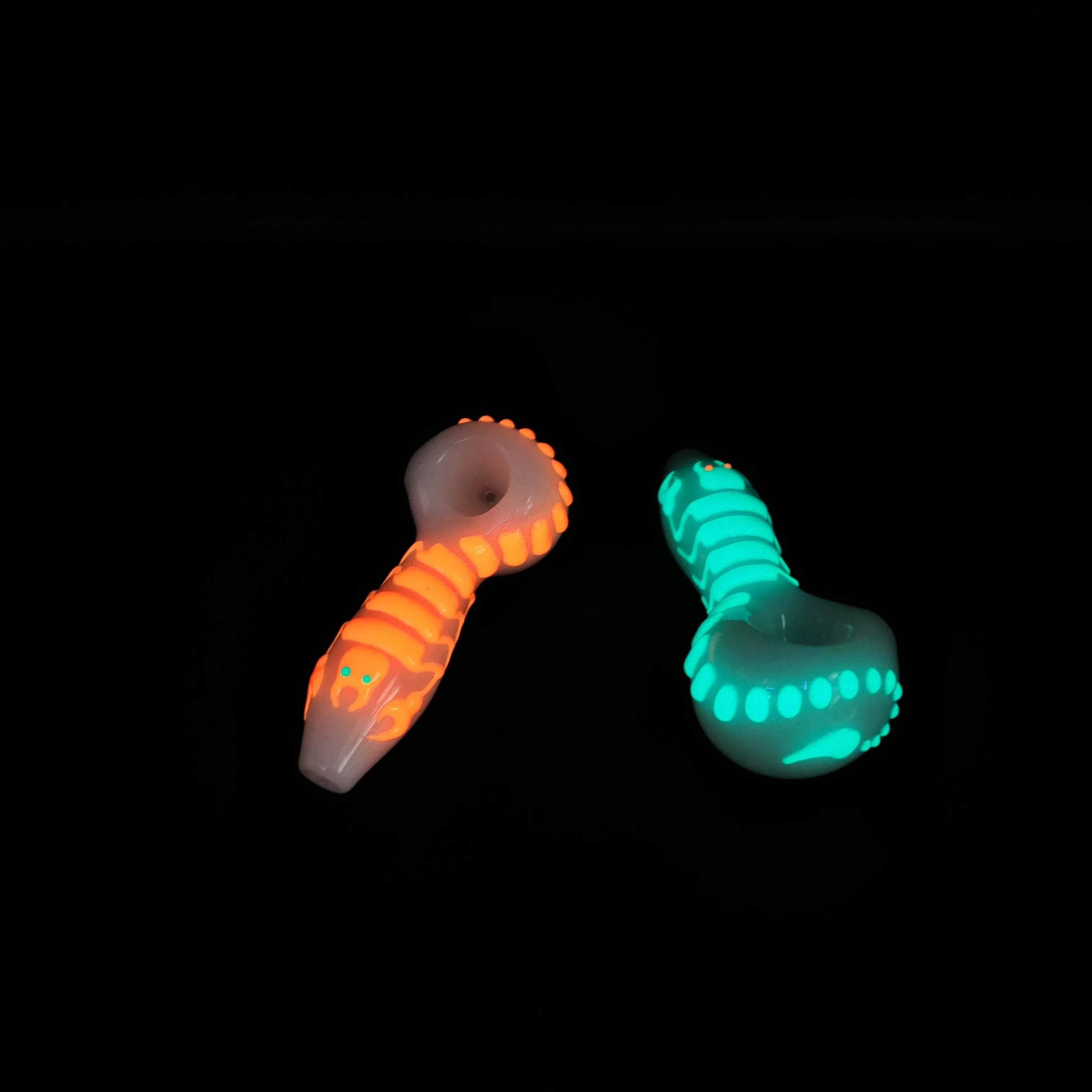 Glow in the Dark Scorpion Spoon Pipe 4