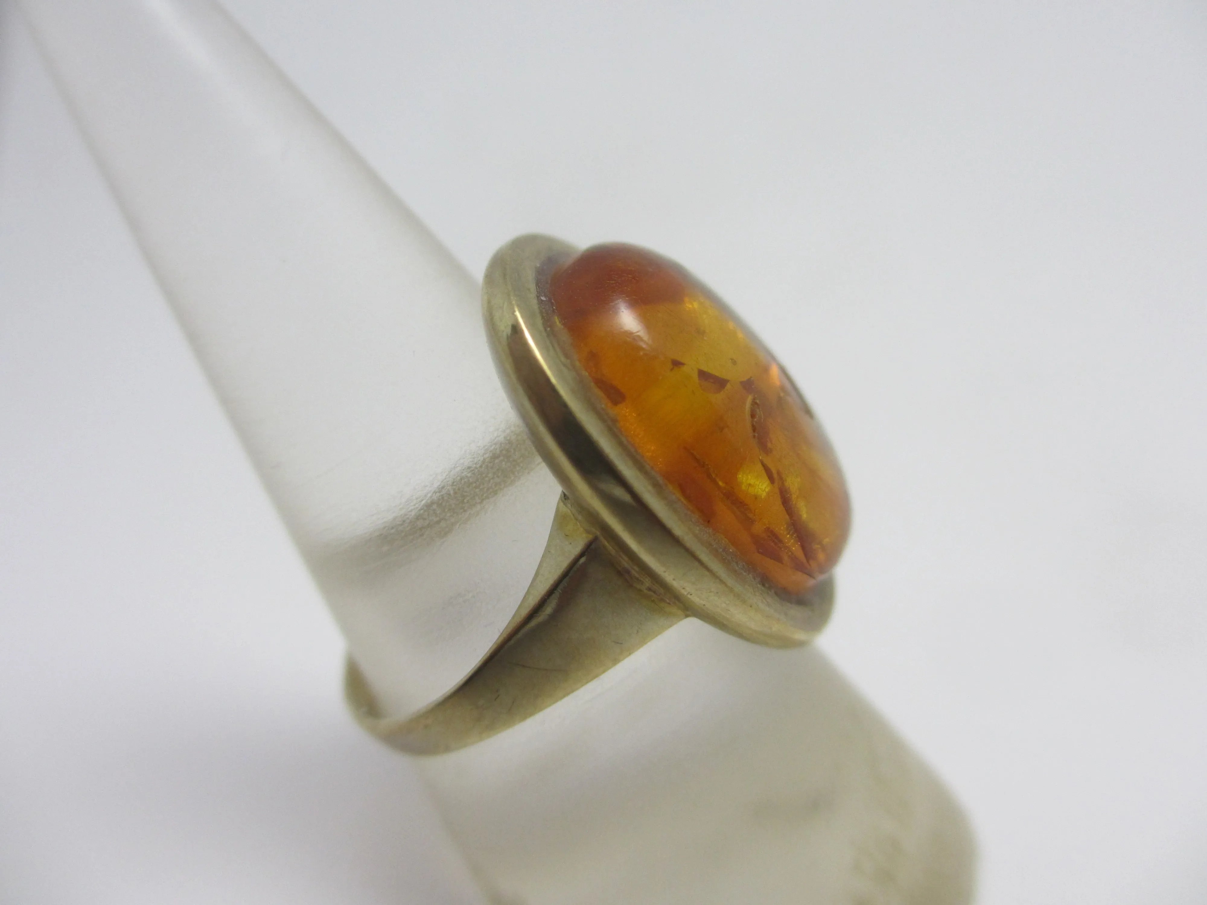 Pollen Filled Amber 8k Gold Ring Vintage c1980