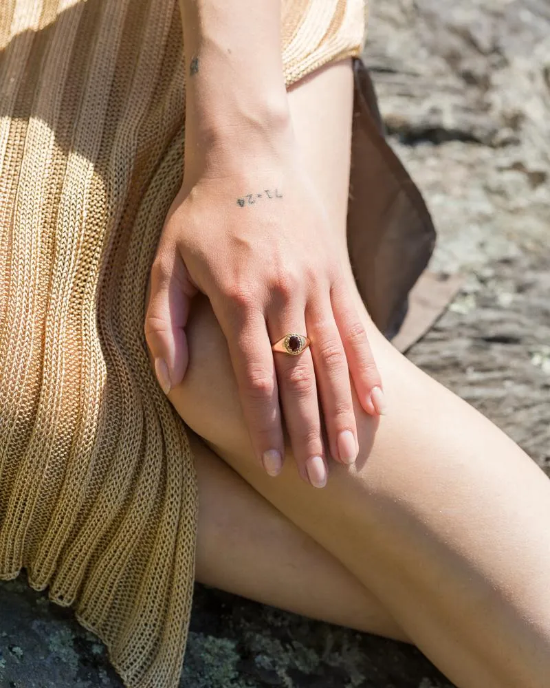 Signet Galatée Ring in 14k Yellow Gold with Anthill Garnet