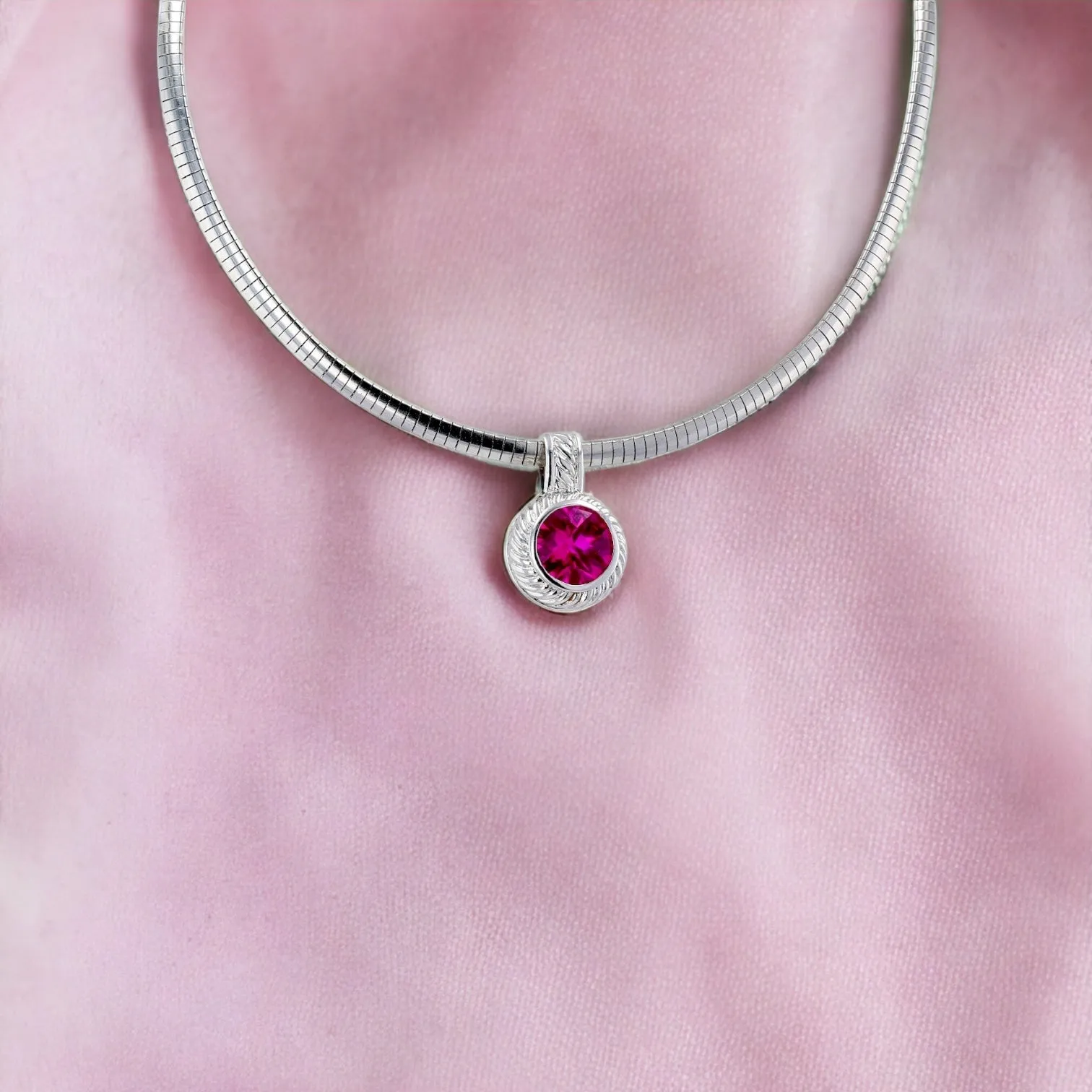 Sterling silver 925 plated 18k gold omega choker with round pink natural sapphire