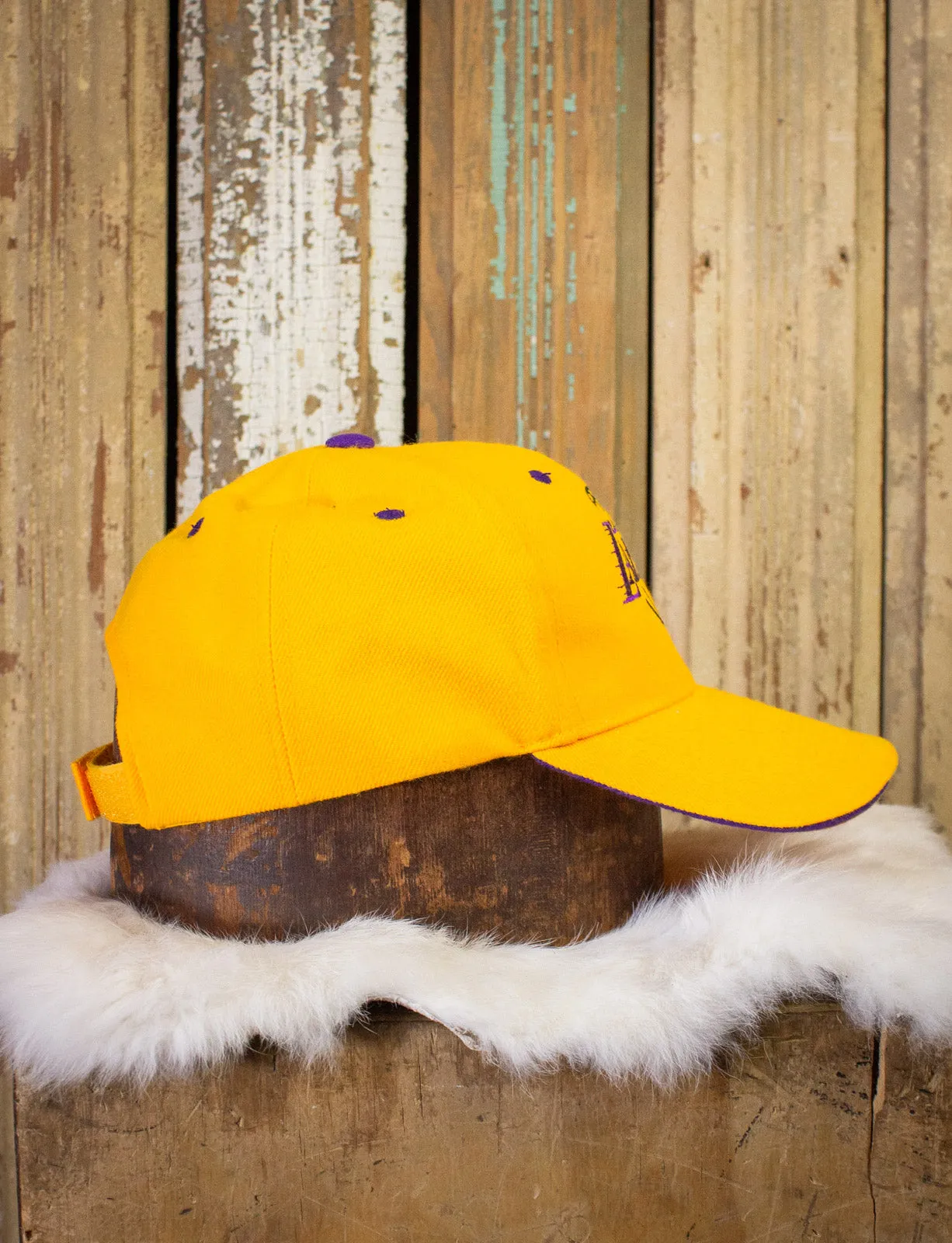 Vintage Los Angeles Lakers Trucker Hat Yellow